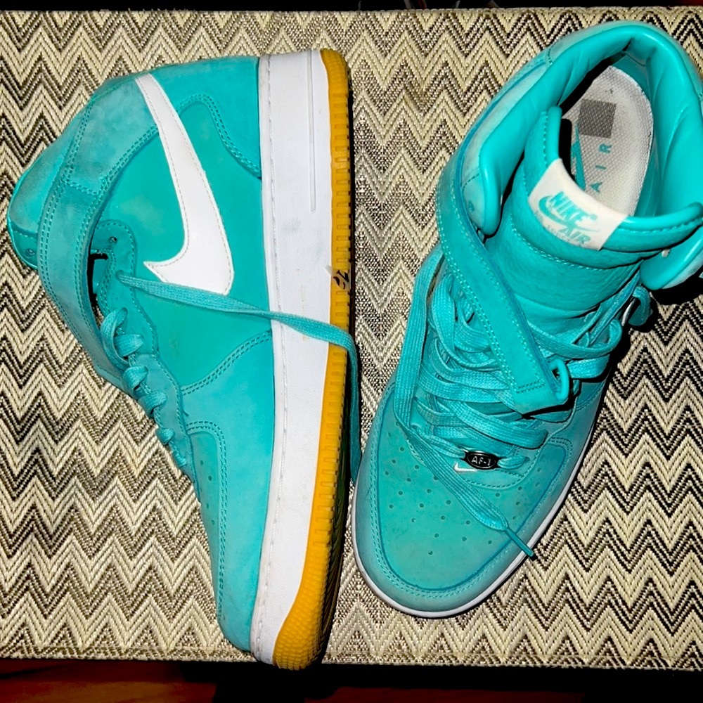 SUEDE TIFFANY BLUE NIKE AIR FORCE 1 size 12